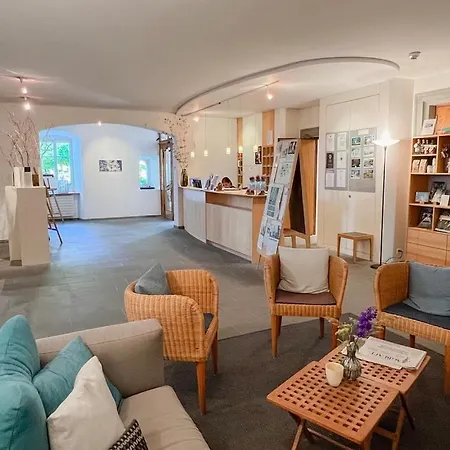 Hotel Schloss Wartegg 4*