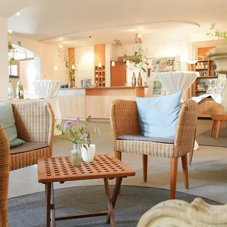 Hotel Schloss Wartegg 4*