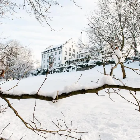 فندق Schloss Wartegg 4*