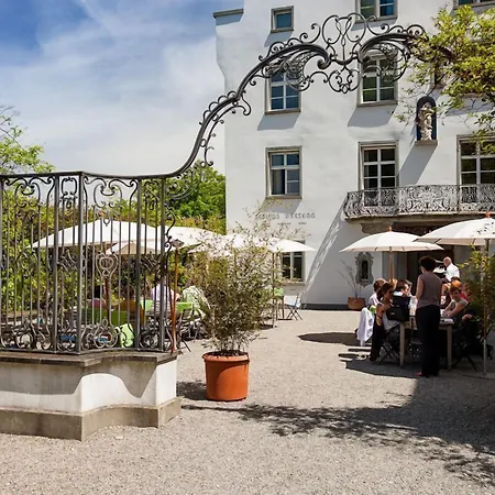 Schloss Wartegg