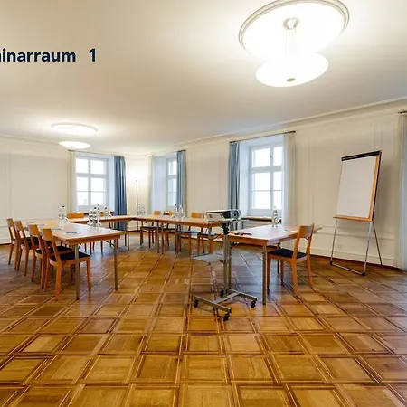 Schloss Wartegg فندق 4*